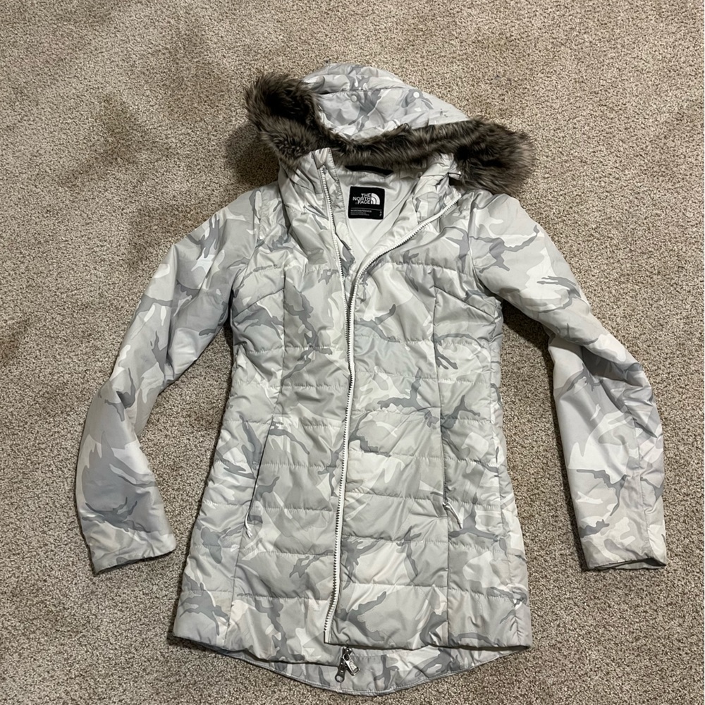 North Face puffy jacket with hood